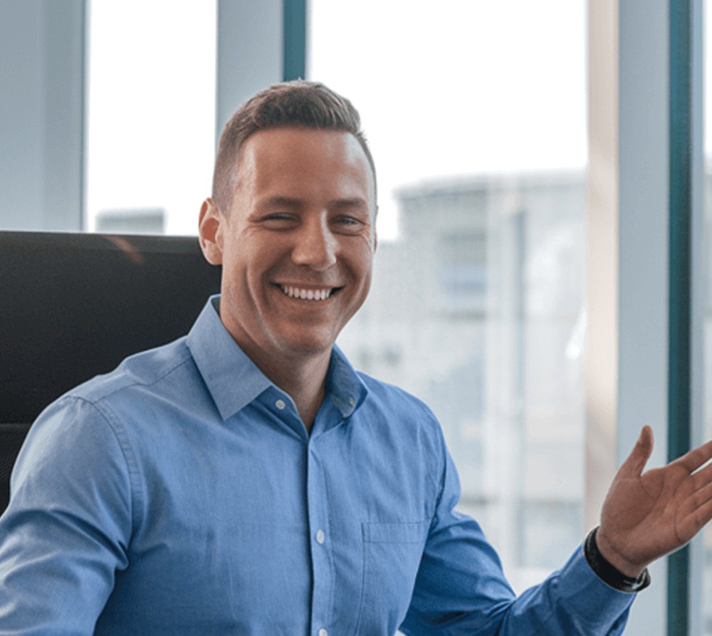 Confidnt manager who is effectively implementing his essential skills